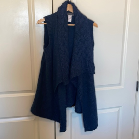 Italian made sweater vest, wool blend. - Picture 1 of 4